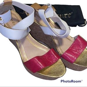 Juicy Couture Pink Gold Wedge Platform Sandals Made in Brazil 9 EUC